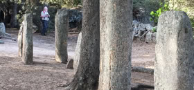 statues menhirs sur le site de Filitosa, commune de Solacaro en Corse ©MadoZiruddu 