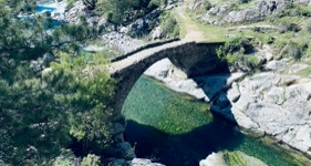 pont d'époque génoise dans le Niolu en Corse