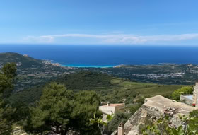 Anse de Algajola en Corse vue de Sant'Antonino