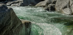 Les eaux cristallines de la Restonica, commune de Corté en Corse